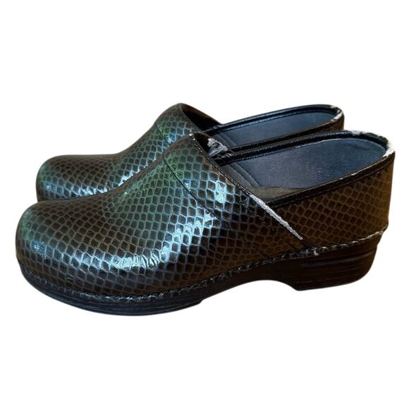 Dansko Clog Professional XP Leather Slip-On Shoe Snakeskin Gray Women's Size 39 - Picture 2 of 9